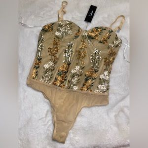 New Lulus embroidered body suit